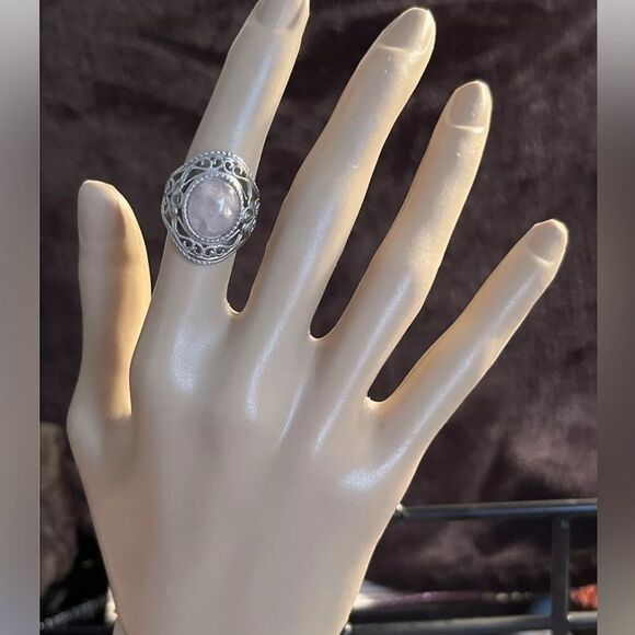 Galilea Rose Quartz Ring Set In Rhodium Over Sterling Silver 9ctw - Picture 8 of 9